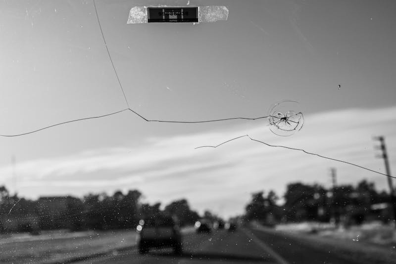 windshield crack